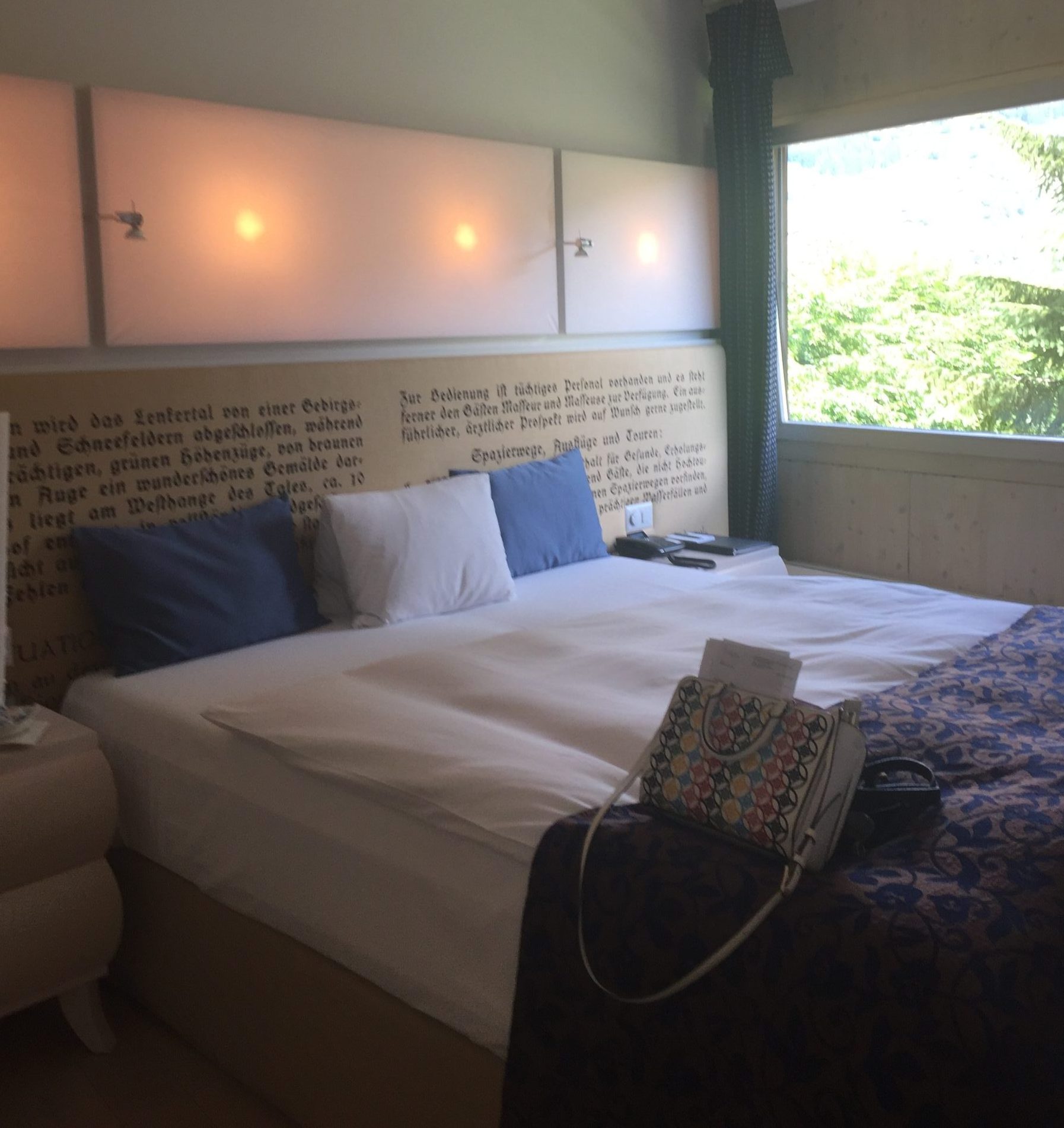 Loft Suite - Trennbarer Schlaf- Wohnbereich, freistehender Badewanne und traumhaften Ausblick. 