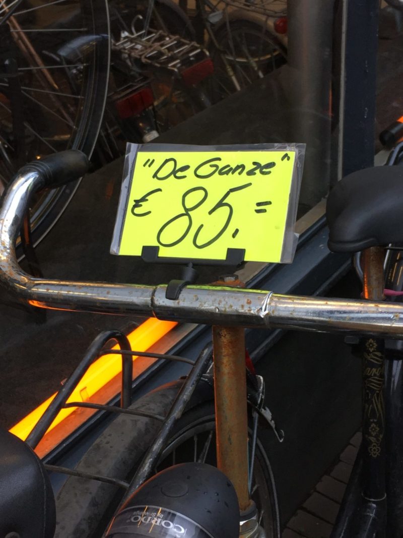 Der Radhandel blüht in Holland - Second Hand Räder sind günstig zu haben. 