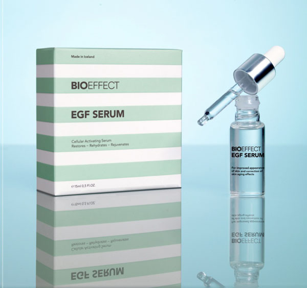 Klein, hochkonzentriert und wirksam, das Bioeffect EFG Serum.